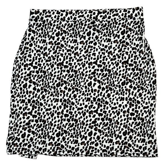 NWT PrettyLittleThing Shape Leopard Print Women’s Pull-On Mini Skirt Size 8 - Picture 3 of 7
